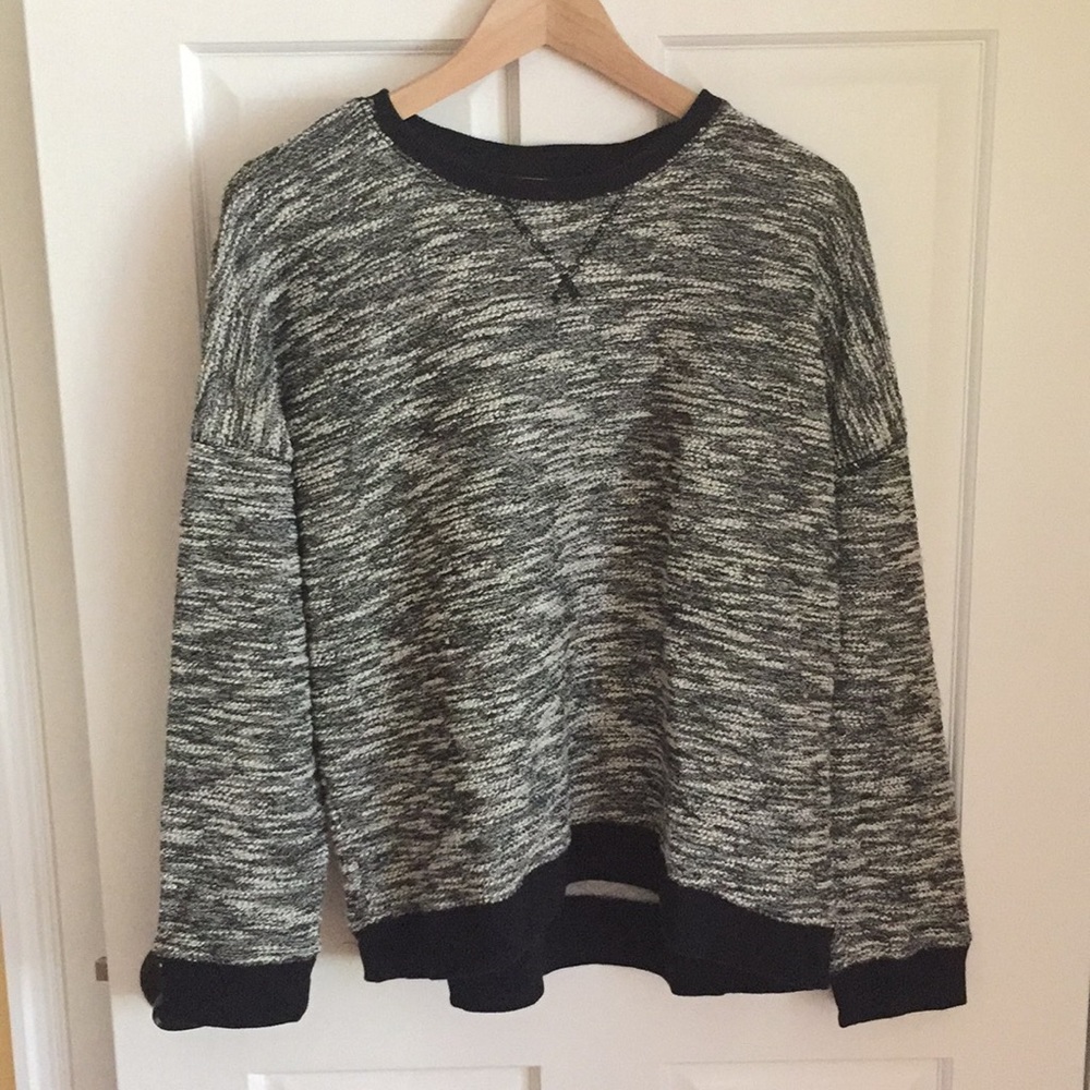 Woolen sweatshirt